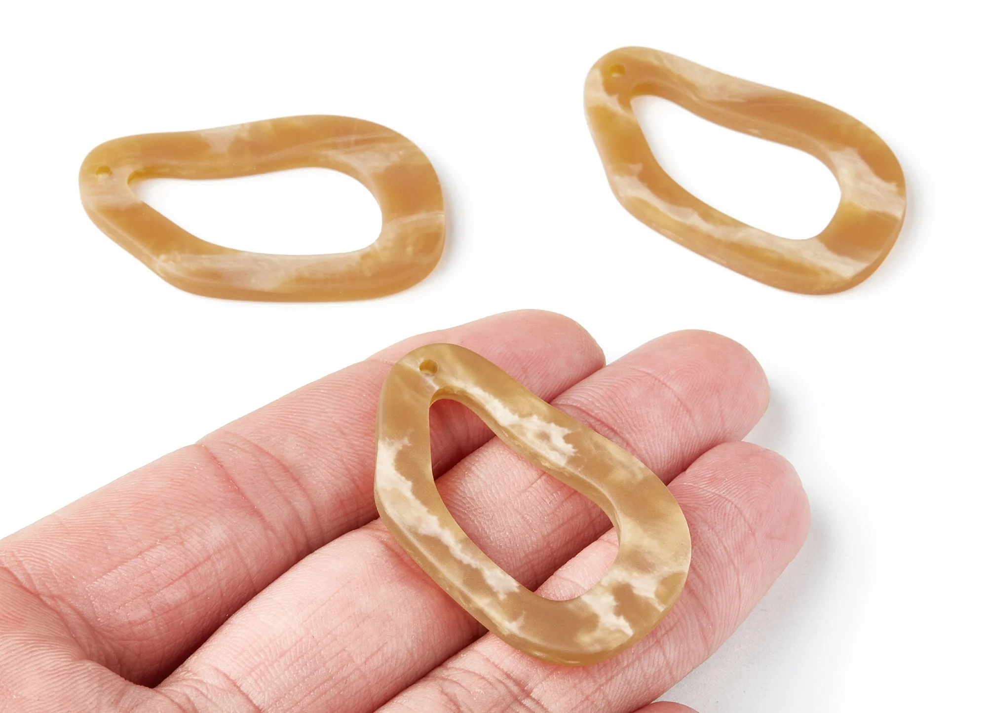 

Acetate Oval Charms - Oval Earrings and Pendant - Earring Findings - Jewelry Supplies - 6pcs/lot - 43.5x26.2x2.98mm - AC1268