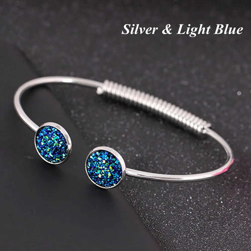 silverlight blue 1 шт. новые летние женские модные опаловые браслеты металлические простые милые блестящие браслет с блестками ювелирные изделия подарочные браслеты - Окраска металла: silverlight blue