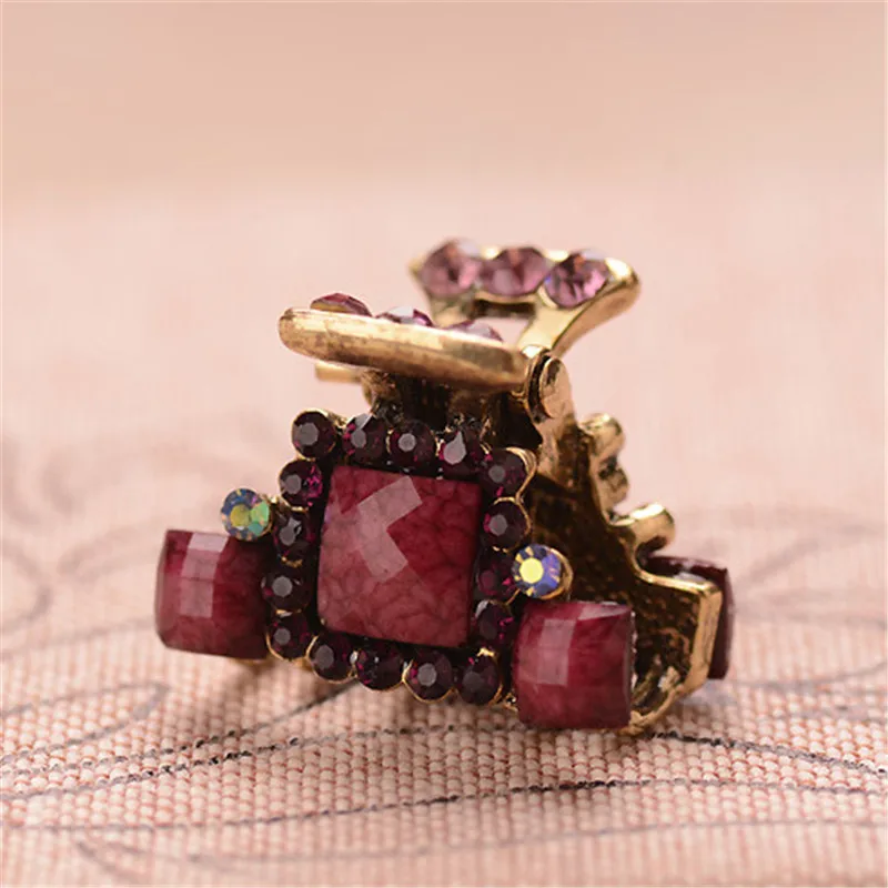 

WWLB Brands Design Girls Hair Claws Ornaments Golden Metal For Women Color Rhinestone Resin Crab Clip Hair Accessories Jewelry