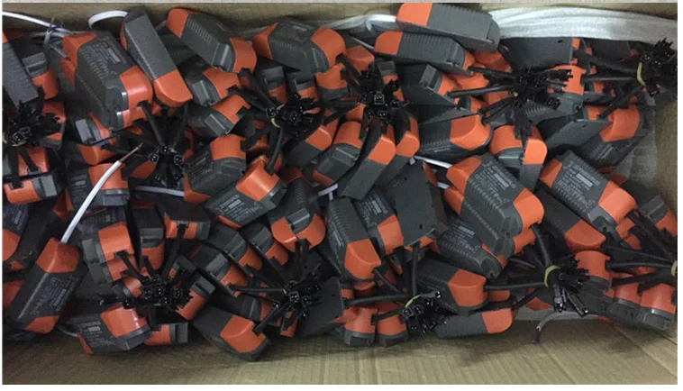 Новый светодиодный драйвер переменного тока 86- 265V 260mA - 300mA ( 1 3 )* Вт Питание