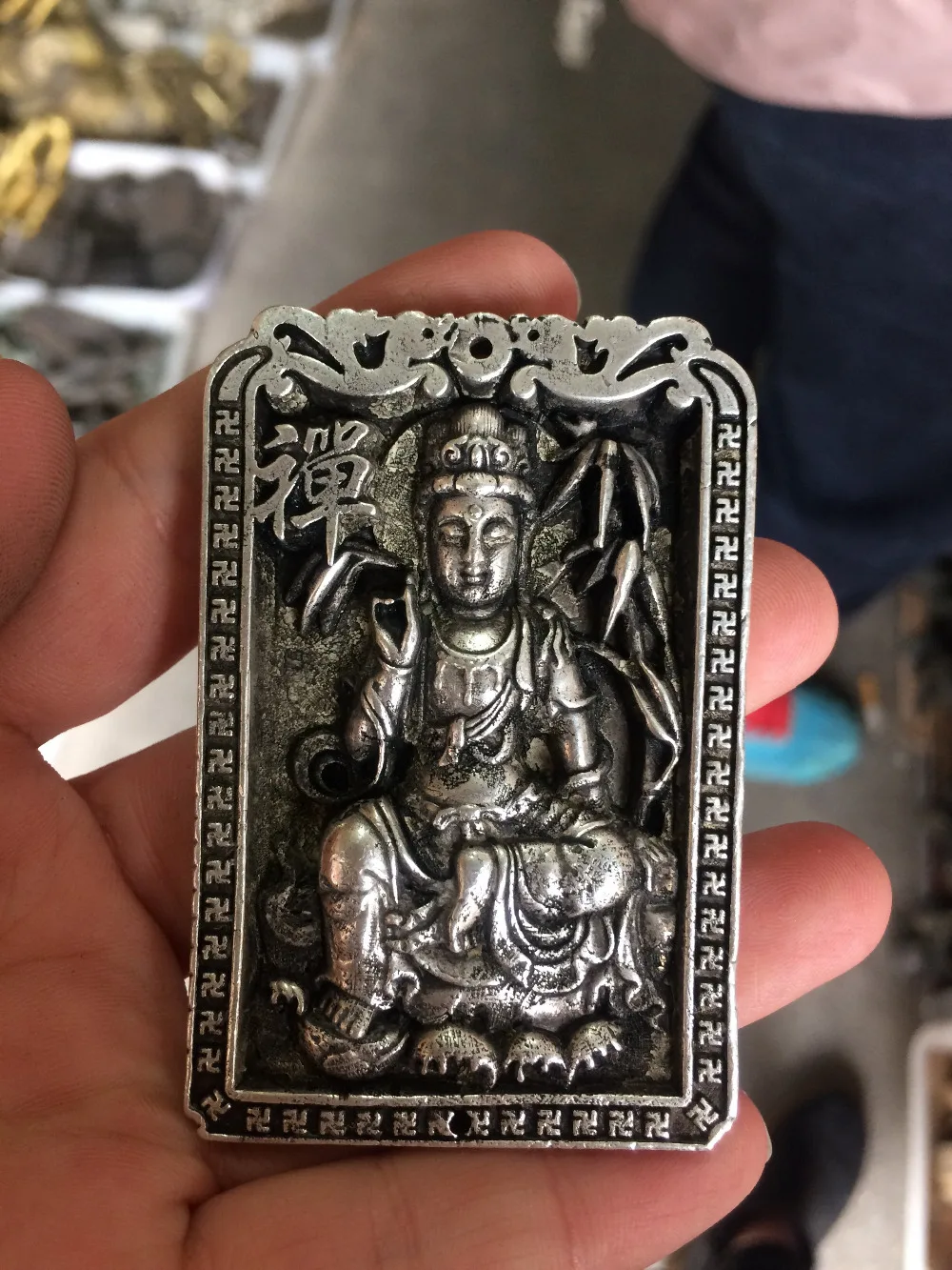 Китайская Коллекционная Ручная работа старая Мяо серебряная резьба Гуаньинь