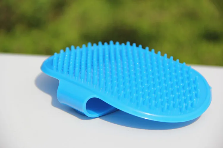 Щетка для ванной собак и кошек резиновая перчатка мех уход массаж ручной шампунь