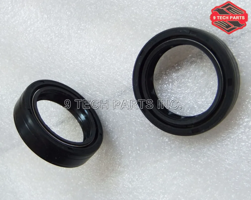 Комплект масляных уплотнений GN250 51153 02800 (2 уплотнения) GS250 RM80 GSX250 TS250 GT250 GT380 GN400 GS400