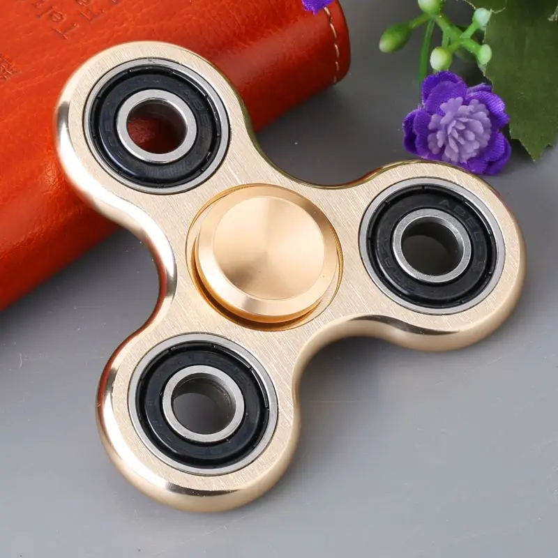 Tri-блесны Непоседа стол фокус игрушка матовый покрытие алюминиевый сплав EDC руки