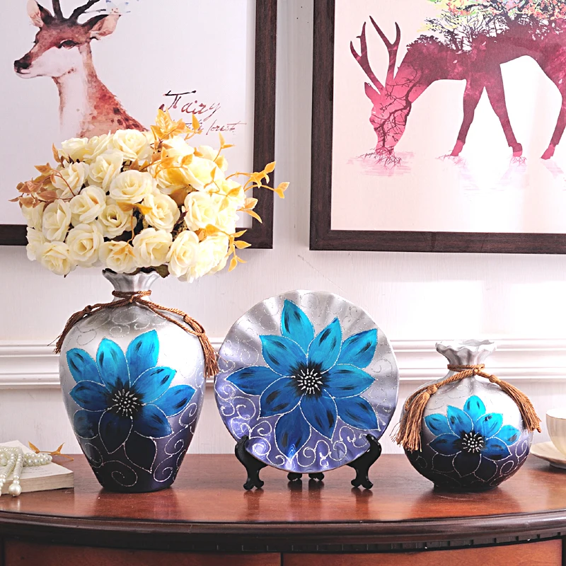 

Home Decoration Hand-Painted Ceramic Vase 3-Piece Set Living Room Ornament Nordic Retro Vase Decor Wine Cabinet Ornament