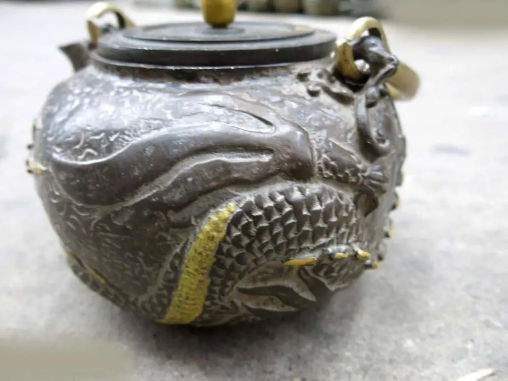 7 &quotКитайский Железный позолоченный резной Прекрасный Дракон Красивый Чайничек