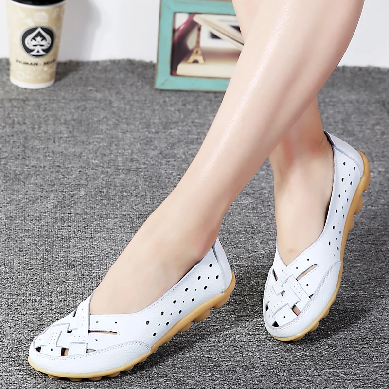 2019 модные женские туфли на плоской подошве большой размер кожаные с перфорацией