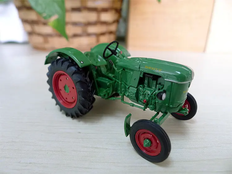 Сельскохозяйственные тракторы UH 1:43 Deutz D25 1963 игрушки из сплава для детей детская