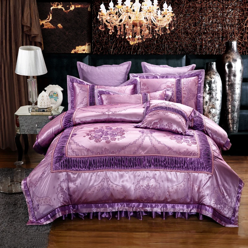 Роскошный комплект постельного белья фиолетовый с оборками Семейный хлопковый