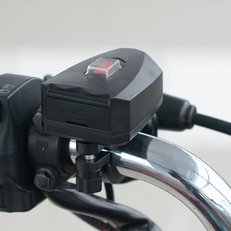 

10-80V 2.4A IP65 Dual USB Switch Motorcycle Handlebar Charger Socket kit Universal