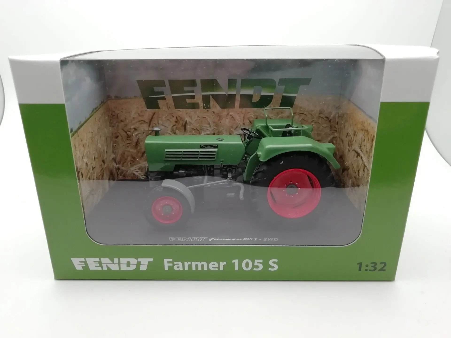 Сельскохозяйственные тракторы UH 5276:32 Fendt фермер 105 S модель автомобиля из сплава