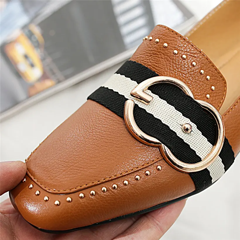 Женские лоферы из искусственной кожи на плоской подошве с квадратным