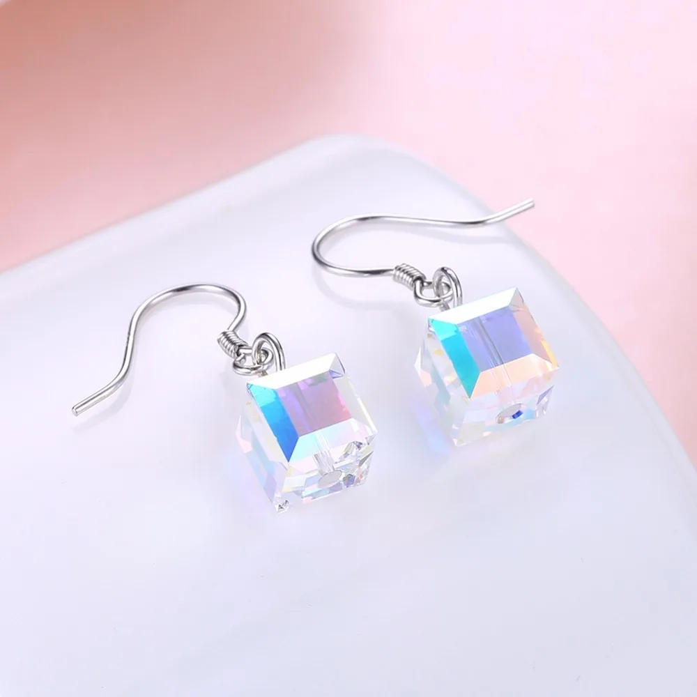 Серьги-подвески с кристаллами SWAROVSKI женские серебристого цвета | Украшения и