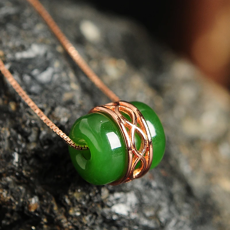 Подвеска из натуральной яшмы и нефрита для женщин