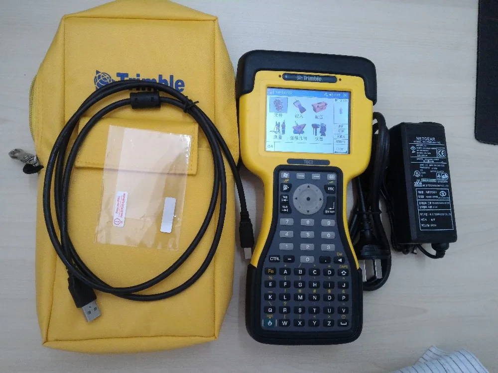 Использовать Trimble TSC2 данных контроллера с GSM/GPRS и 12.50 SC программного обеспечения |