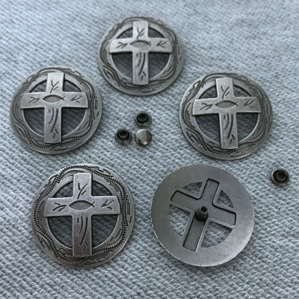 30 шт. 31 мм античная серебряная круглая заклепка панк шипы круглые кресты для