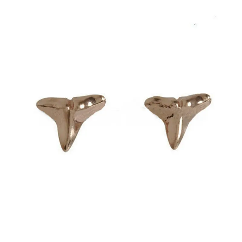 

Fashion Gold Colour Personality Shark Tooth Stud Earrings, 0.8 CM