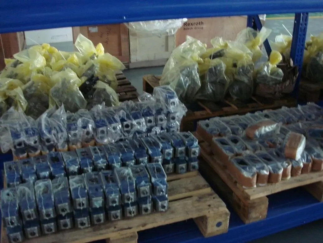 A A10VSO100DFR1/31R-VPA12N00 new rexroth pump R910920847 | Valves