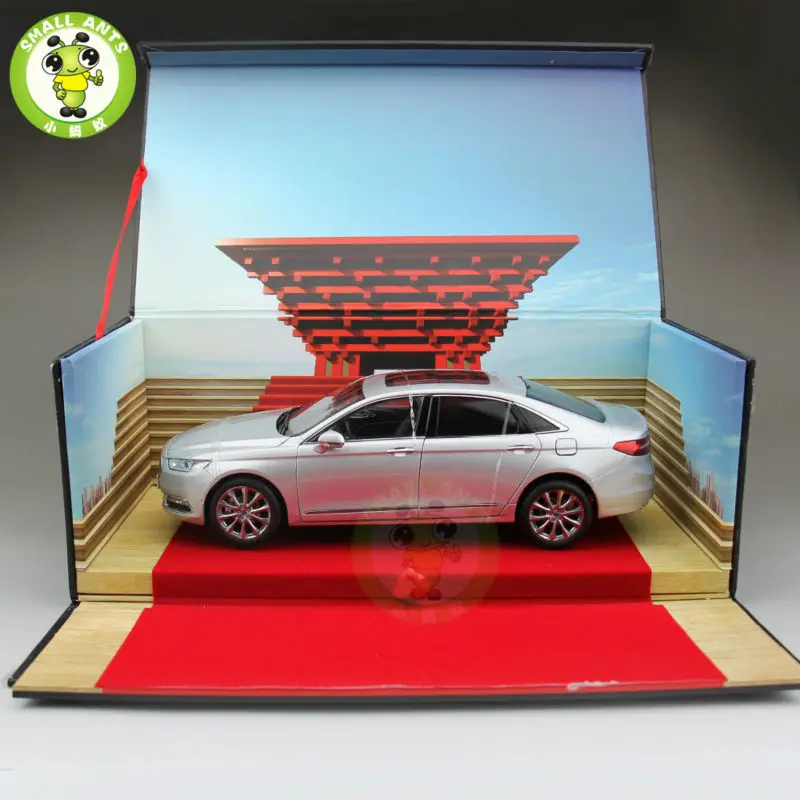 Модель литая автомобиля Ford Taurus 1:18 для коллекции подарков хобби серебро | Игрушки