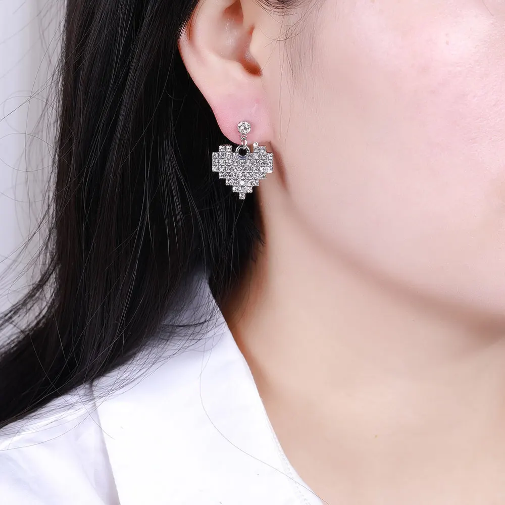 HanCheng модные маленькие Висячие серьги Стразы в форме сердца висячие ювелирные