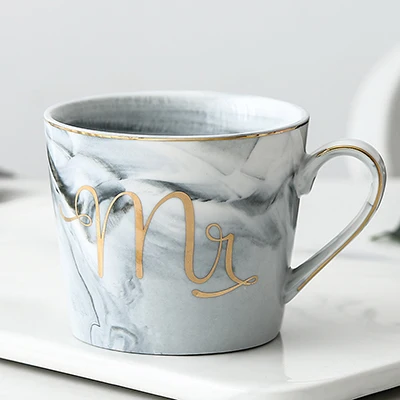 Gray Mr C Роскошная розовая Золотая керамическая мраморная кофейная кружка Mr Mrs, чашка для свадебных пар, подарки для влюбленных, кружка фарфоровая, молочный чай, чашка для завтрака - Цвет: Gray Mr C