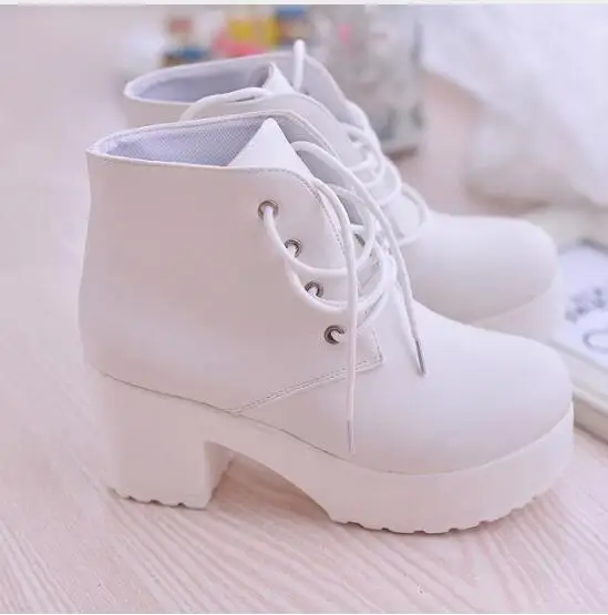 Женские ботинки со шнуровкой на платформе Размеры 35-41 | Обувь