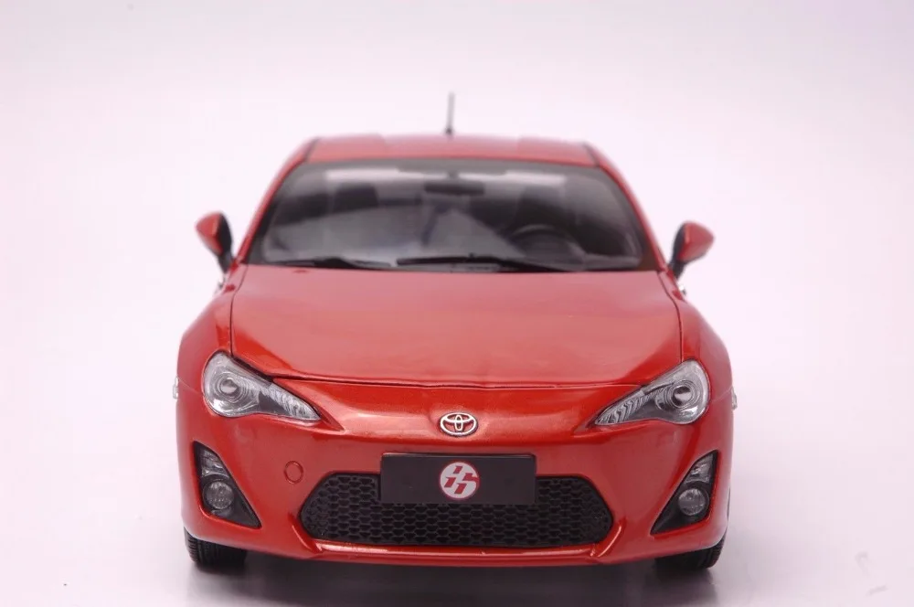 1:18 литья под давлением модель для Toyota GT86 красный купе сплав игрушечный автомобиль миниатюрная коллекция подарок Pulsar