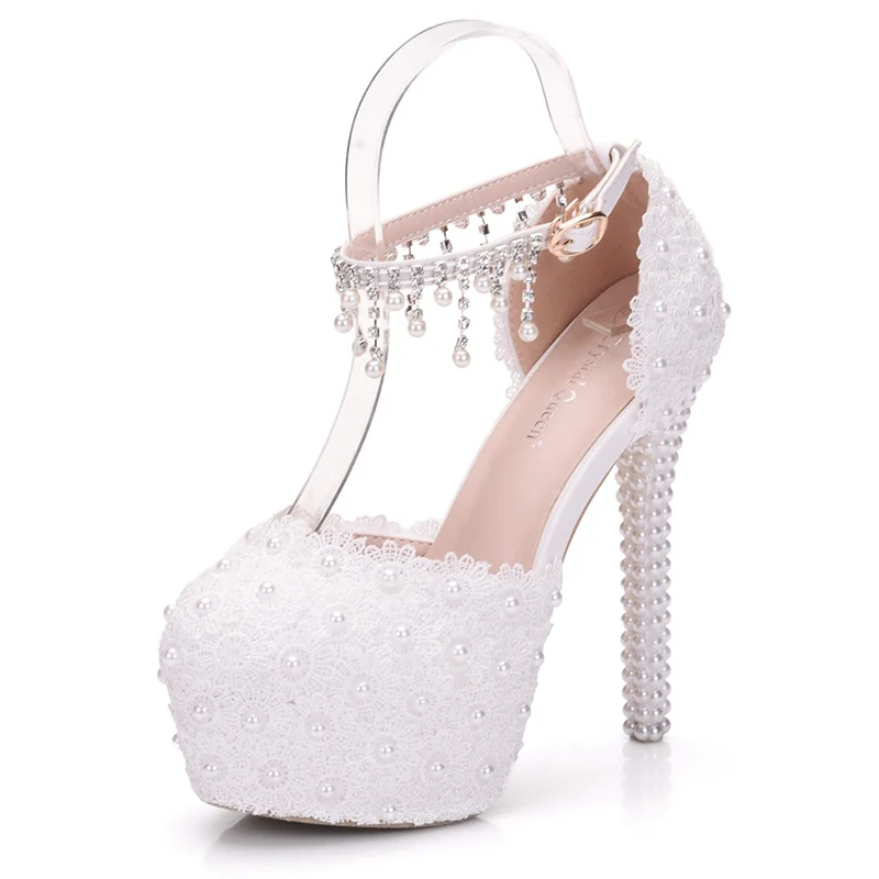 Белые босоножки на платформе с высоким каблуком и кружевными цветами для подружки невесты; свадебные модельные туфли с ремешками и пряжкой, украшенные бисером и кисточками; Туфли на каблуке для выпускного бала