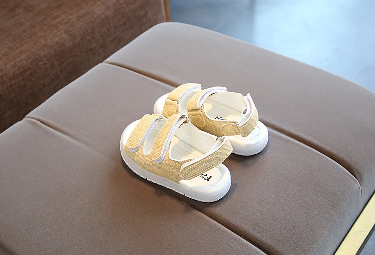 Детские сандалии с подсветкой Новинка лета 2019 мягкая кожа повседневная обувь для