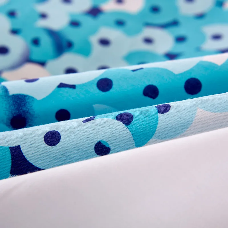 Красивый комплект постельного белья с рисунком русалки из мультфильма Морской