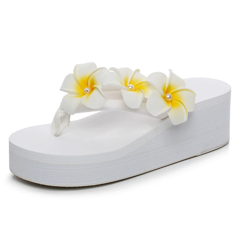 На танкетке шлепанцы пляжные цветы Вьетнамки Женская обувь без застежек на