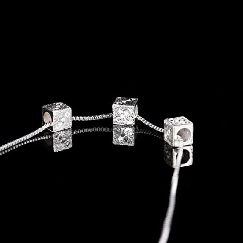 Ожерелье женское из серебра 925 пробы квадратной формы