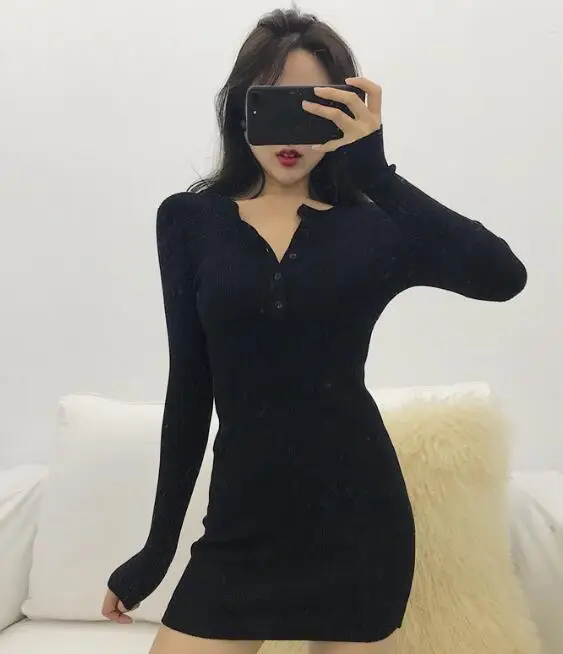 Autumn new Korean version of long-sleeved knit dress with buttonhole in front the chest | Женская одежда