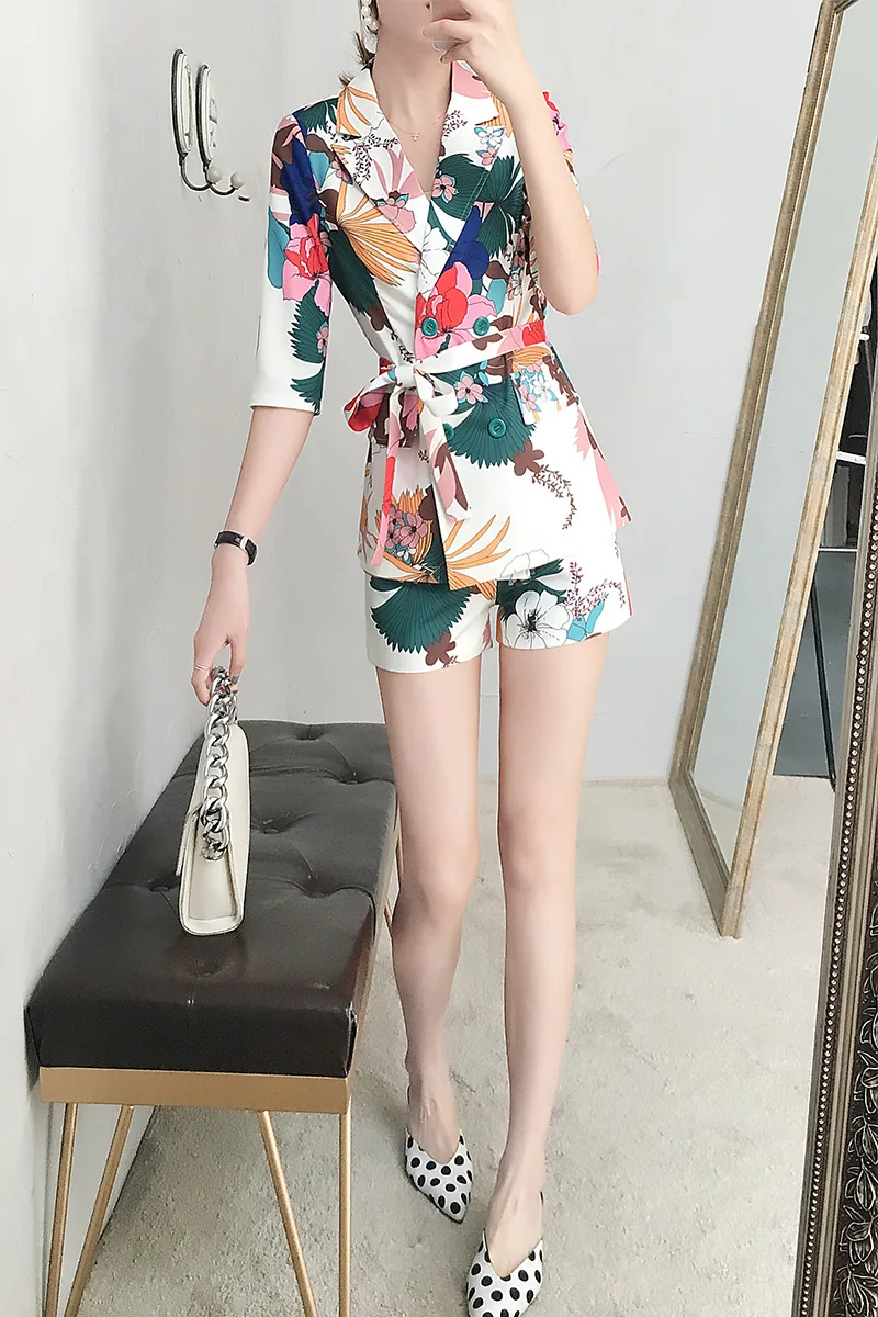 Модный костюм с шортами принтом Женский Летний Новый высококлассный корейский