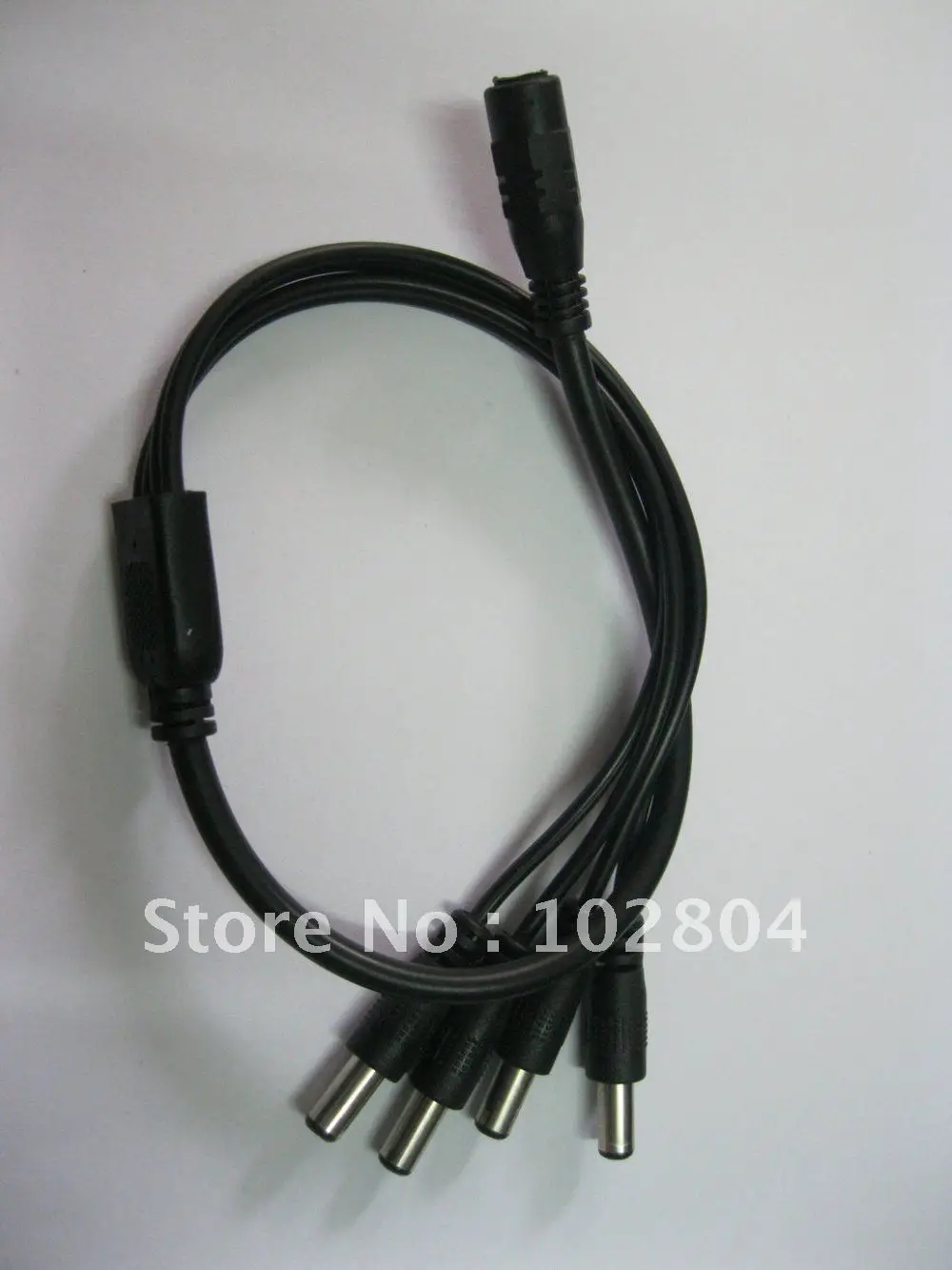 Четырехканальный разветвитель постоянного тока 1 гнездо 4 штекера для камеры