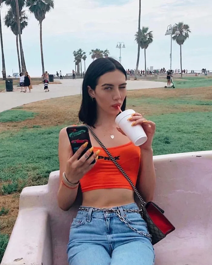 Сексуальный Топик с буквенным принтом orange Майки нижнее белье Для женщин уличная Лето укороченный, женственный топы без рукавов mujer Корейский майка
