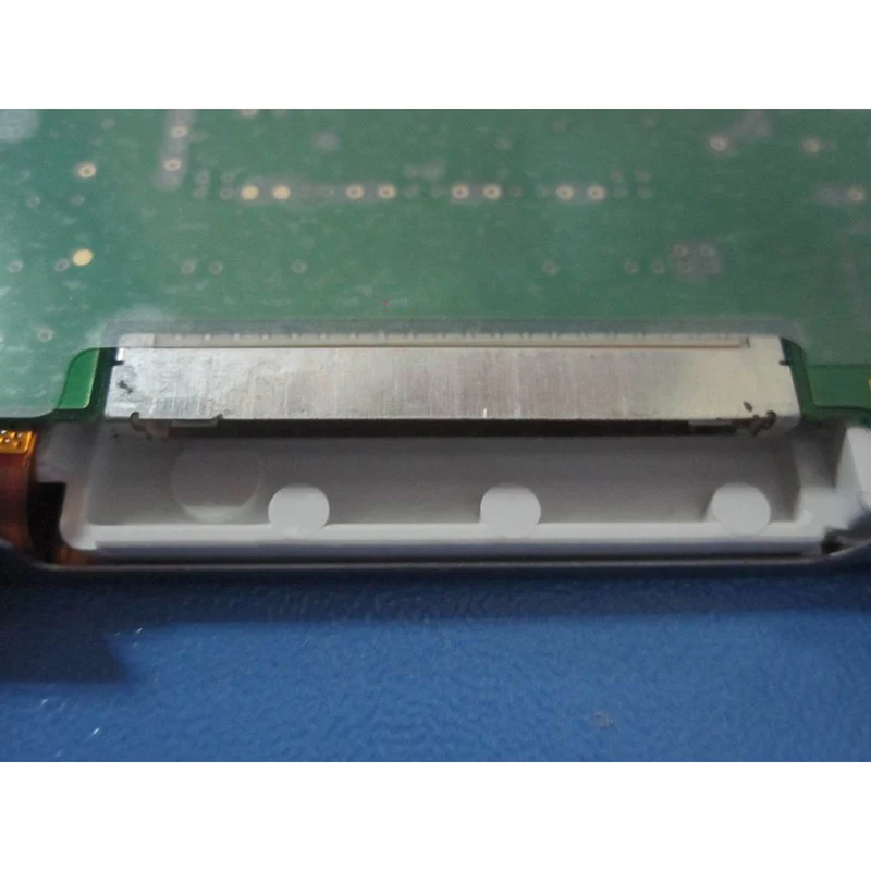 12, 1   SHARP LQ121S1LH02 -  20  LVDS 800(RGB)* 600