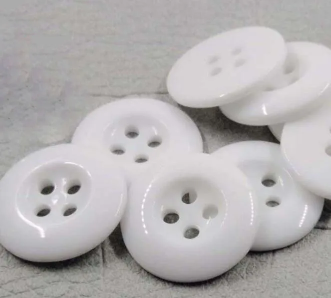 Аксессуары для шитья 2017 белые пуговицы из смолы мужчин и женщин униформы платья
