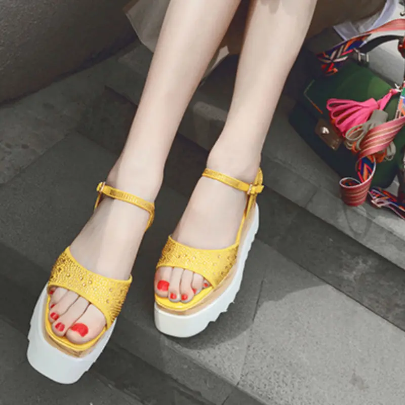 2017 Случайные кожа Коровы верхняя свиной лайнер женщин высокие клинья пятки