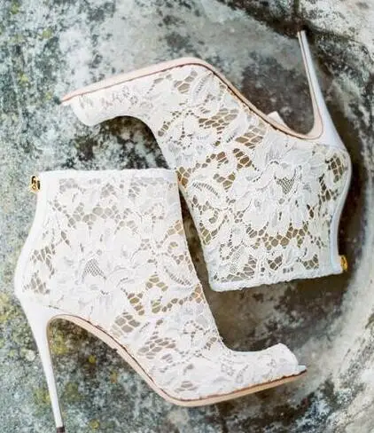 Лидер продаж Женские однотонные красные кожаные босоножки с кружевом и сеткой