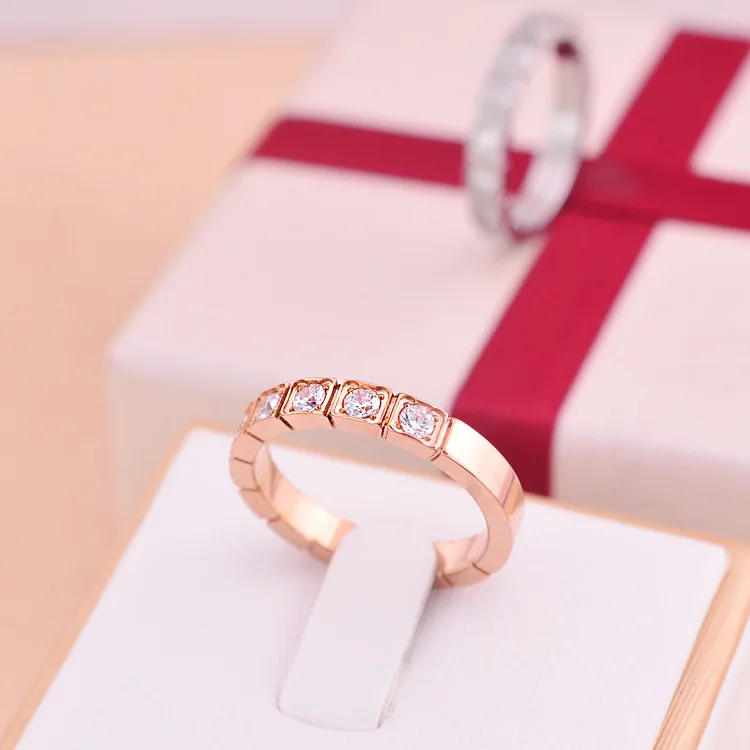 Женское кольцо с цирконом белое и Золотое покрытием из титановой стали|Кольца| |