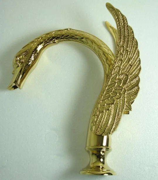 Бесплатная доставка Водопад 8 &quotШирокая Ванна ЛЕБЕДЬ кран смеситель Ti gold для