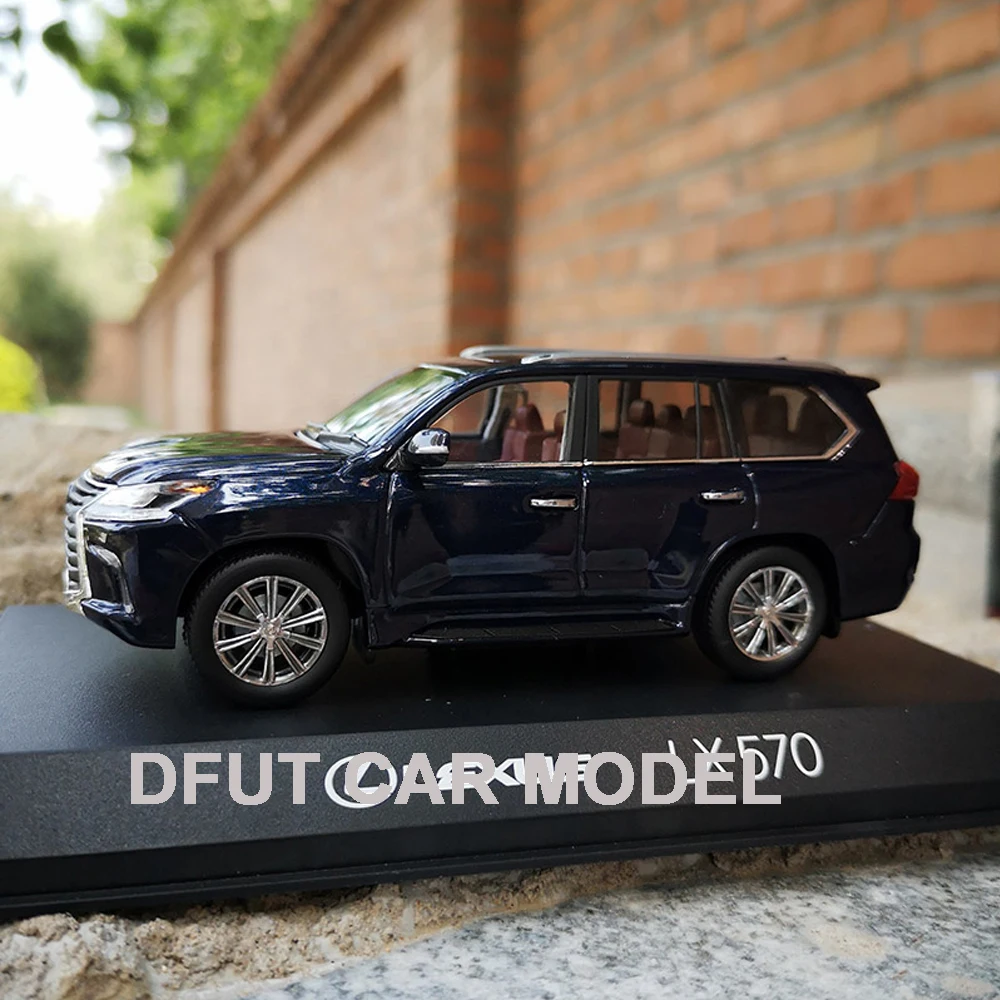 Игрушечный спортивный автомобиль из 1:43 сплава модель LX570 suv Детские Игрушечные Машинки оригинальные авторизованные Аутентичные детские игрушки подарок