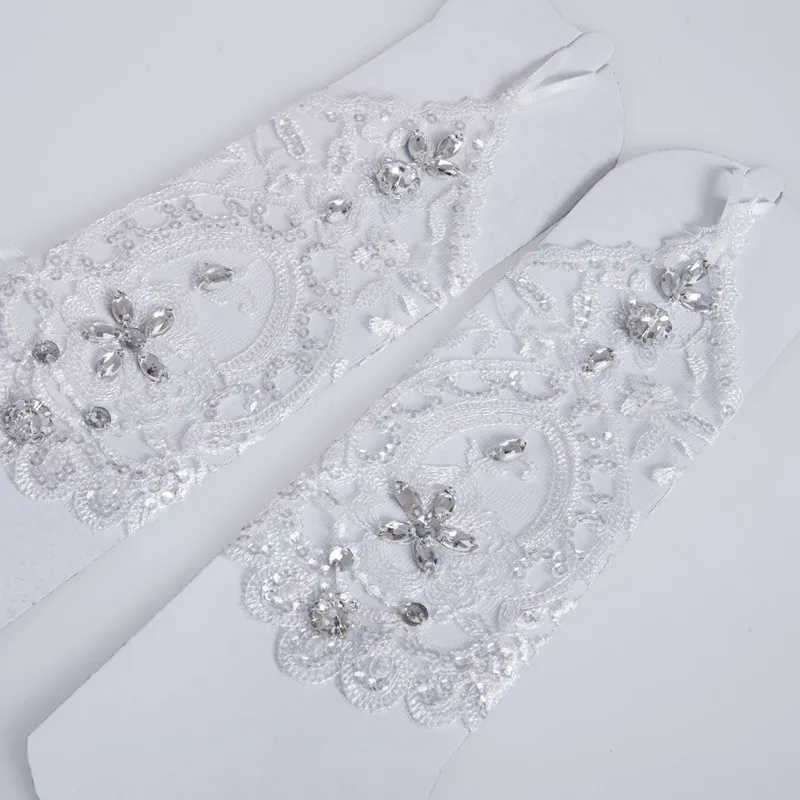 

Cheap In Stock White Ivory Rhinestone Short Bride Fingerless Lace Wedding Gloves Bridal Gloves Wedding Accessories