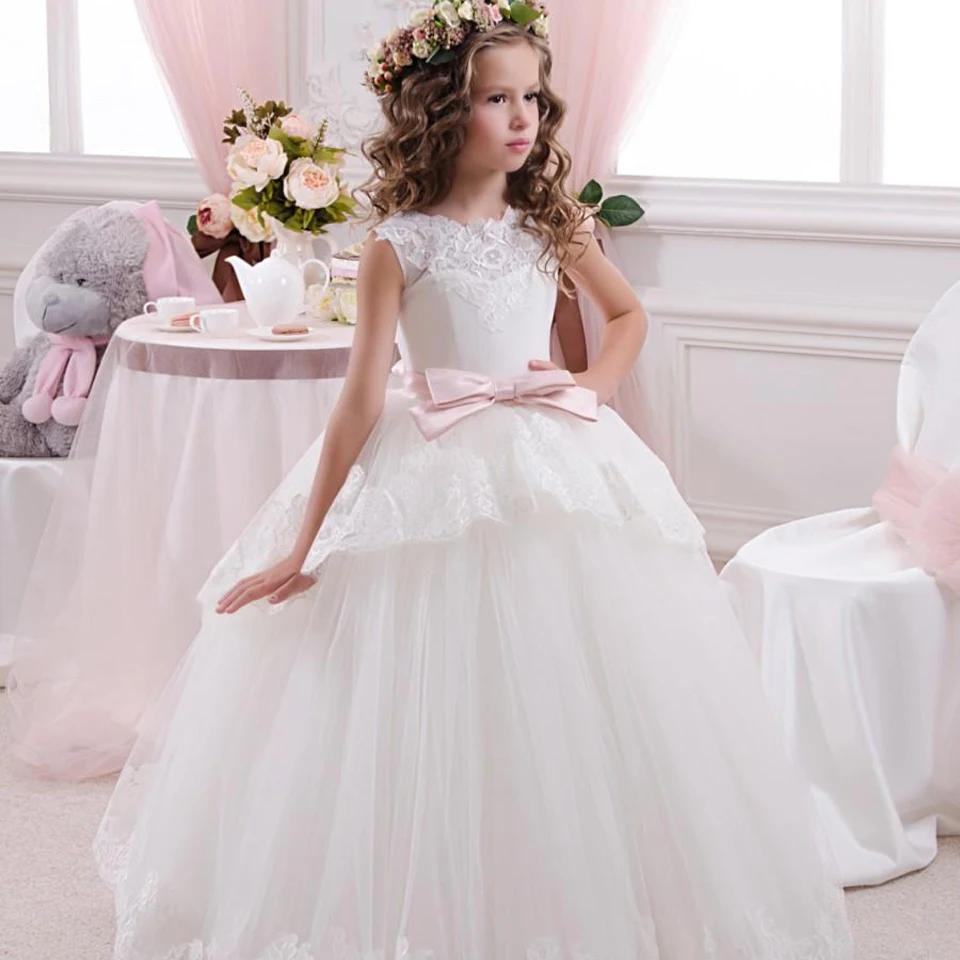 New vestidos primera sleeveless Lace Up  First Communion Dresses  Bow Mesh Fashionable Open V-back Ball Gowns Little Girls 2016