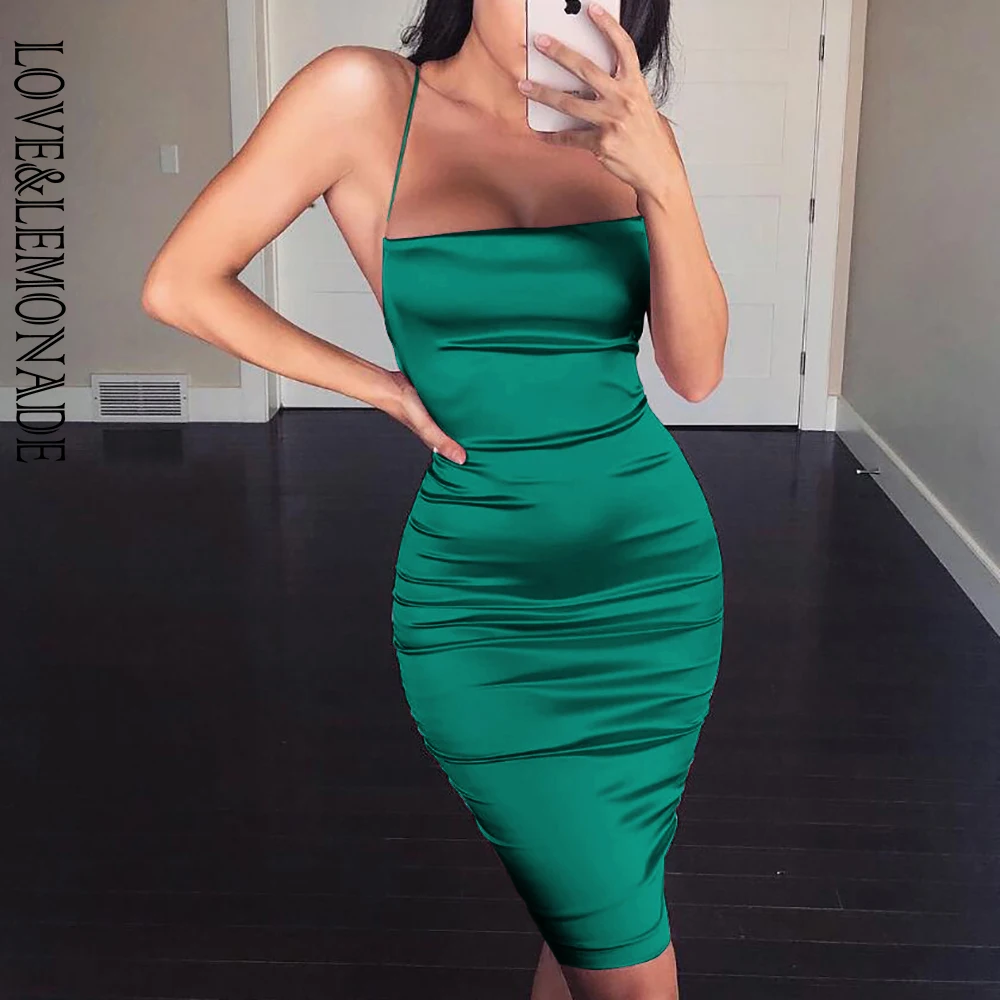 Женское мини платье LOVE & LEMONADE зеленое из светоотражающей искусственной шелковой