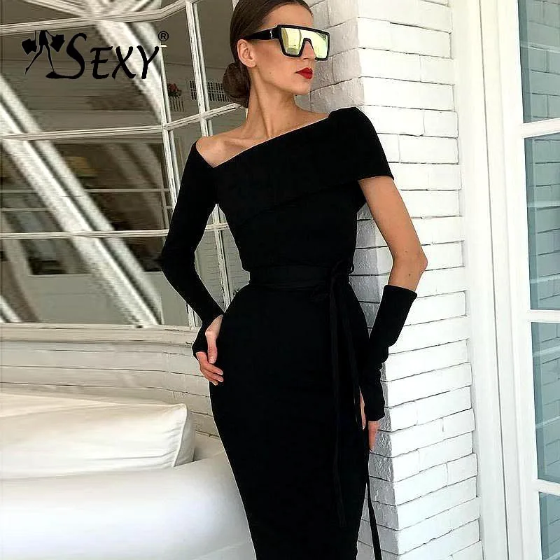 Женское платье с длинным рукавом Gosexy черное ассиметричным вырезом и поясом