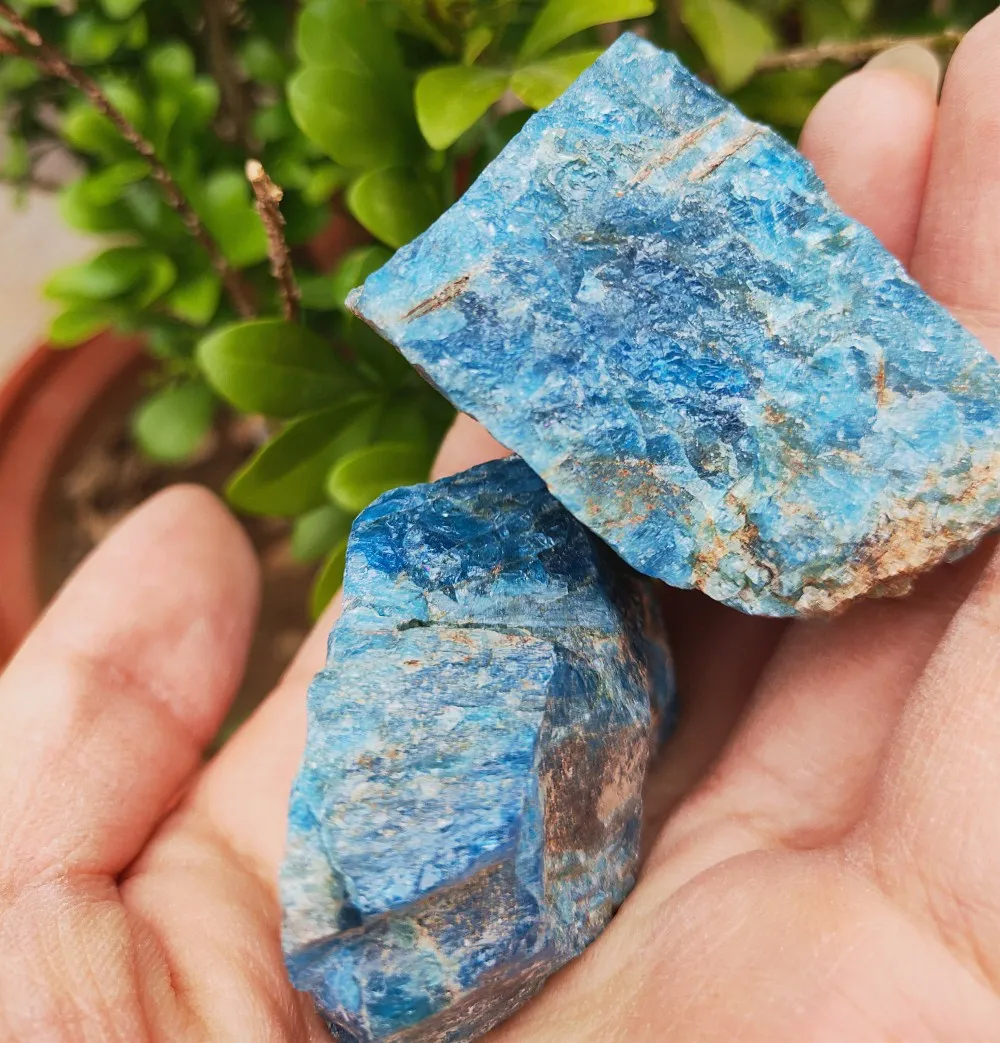 

160 г сырой натуральный Голубой Апатит Минеральные Кристаллы грубый камень фэншуй камни и кристаллы фосфорит образцы заживления