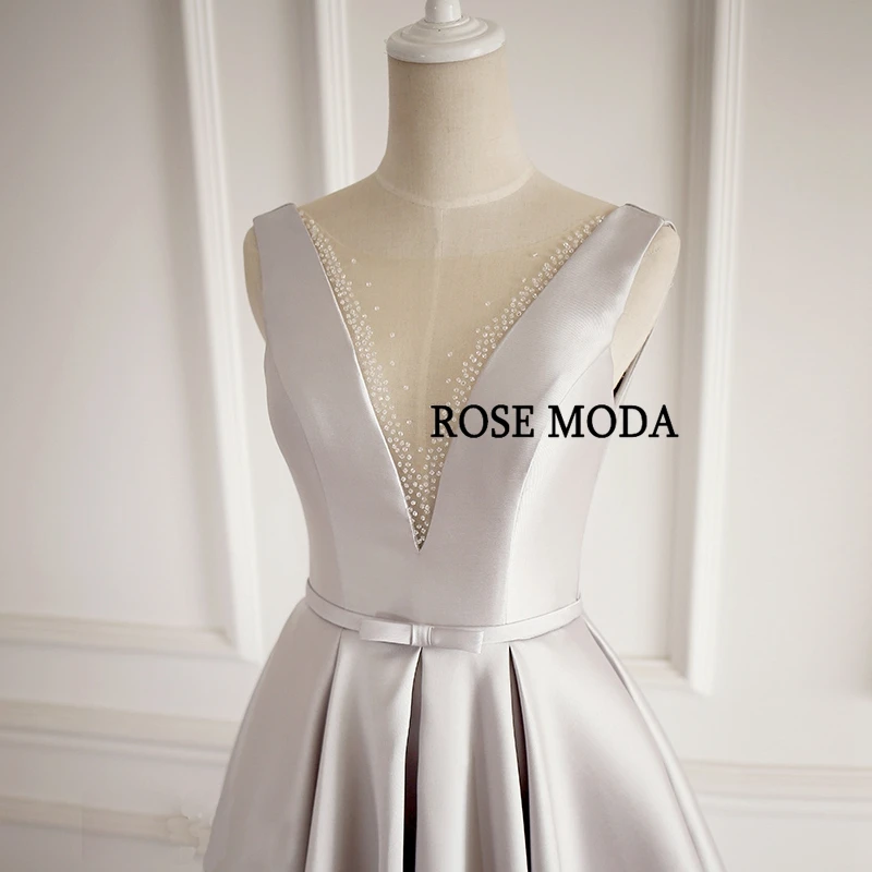 Женское платье с длинным рукавом Rose Moda серебристое светоотражающее треугольным