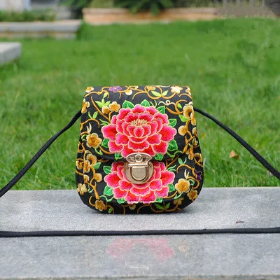 Модные Винтаж Вышивка мини сумки! Горячая Multi цветочной вышивкой леди плеча и